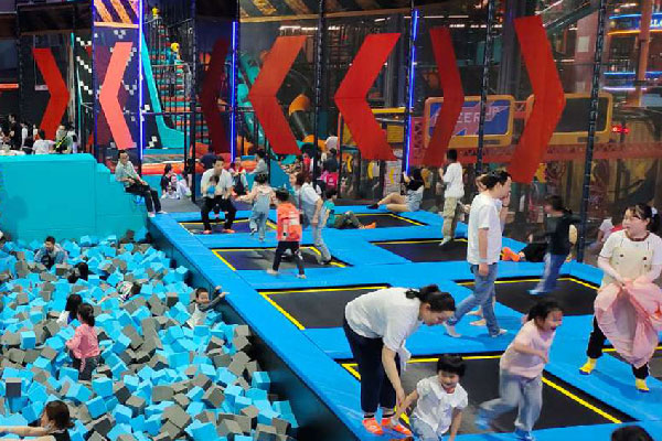 interactive rides - trampoline park 